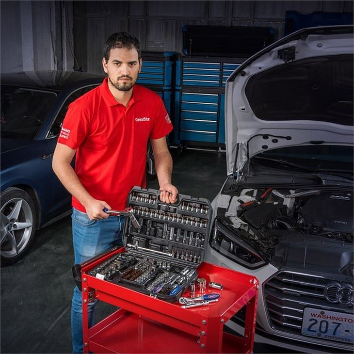 MECHANICS TOOL SET distributor