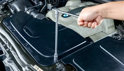 Peralatan Otomotif Terkemuka: Peralatan Penting Bagi Mekanik